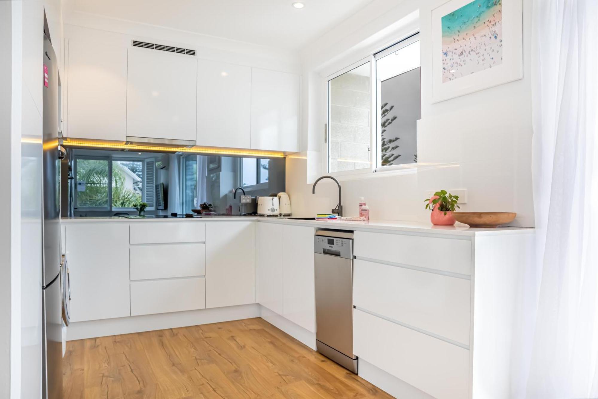 Chic Apartment Footsteps From Manly Beach Sídney Habitación foto