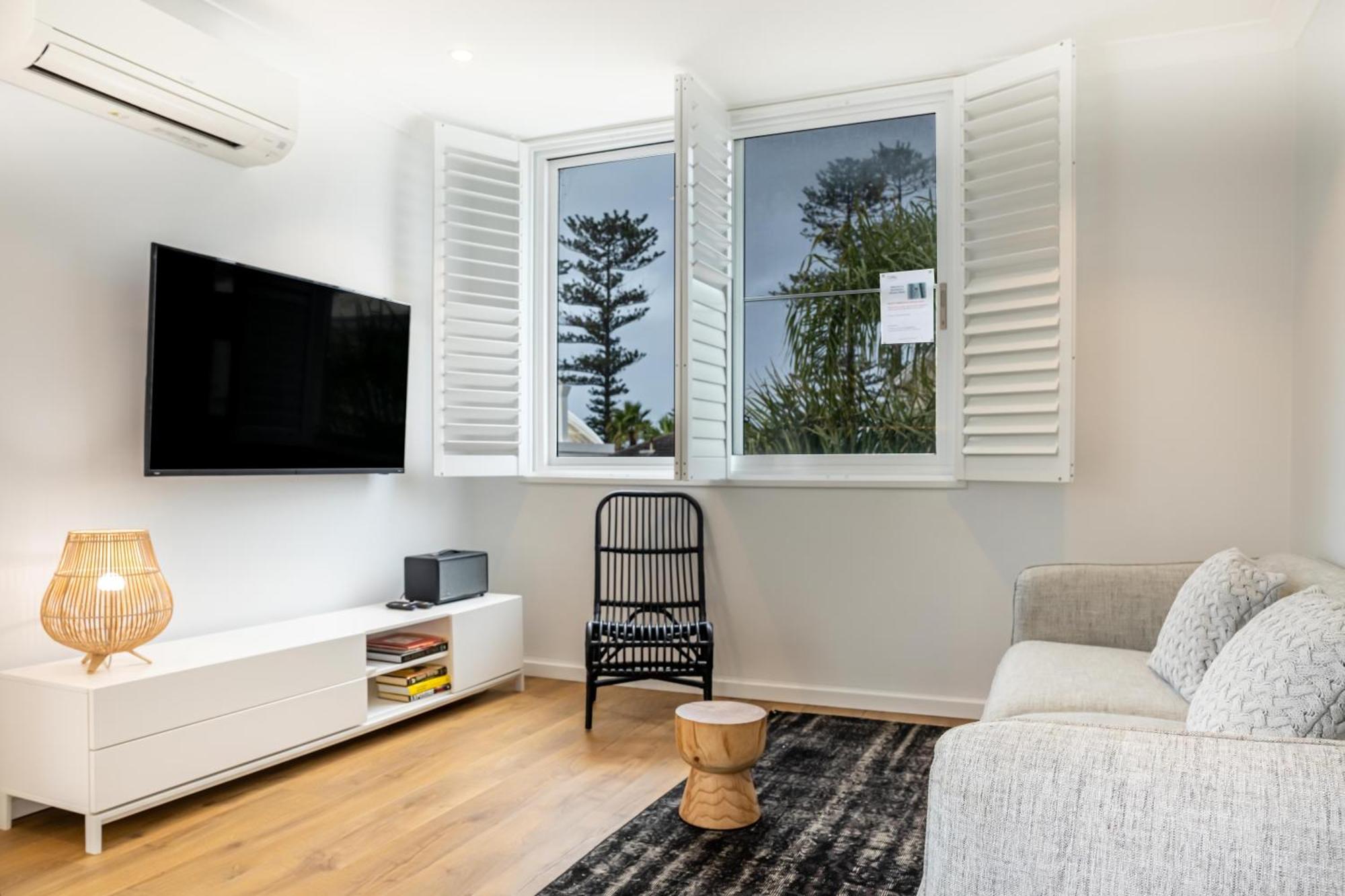 Chic Apartment Footsteps From Manly Beach Sídney Habitación foto